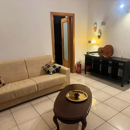 Olly E Honda Guest House-comfort Nel Cuore Di דירה בארי