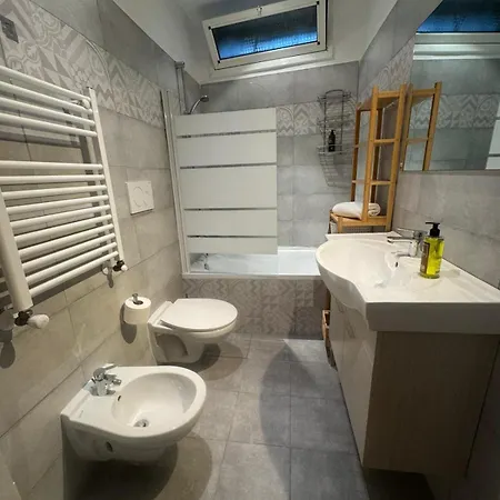 Olly E Honda Guest House-comfort Nel Cuore Di